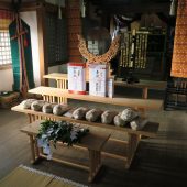 秋期祭　献じられた神饌（平成27年10月16日撮影）