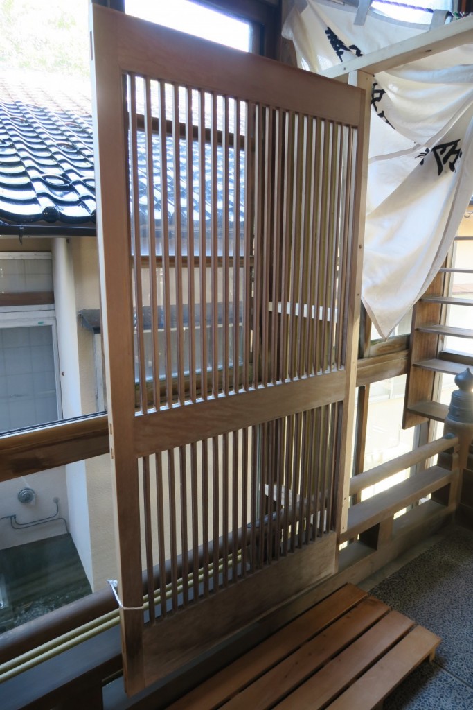 新設された新しい戸口
