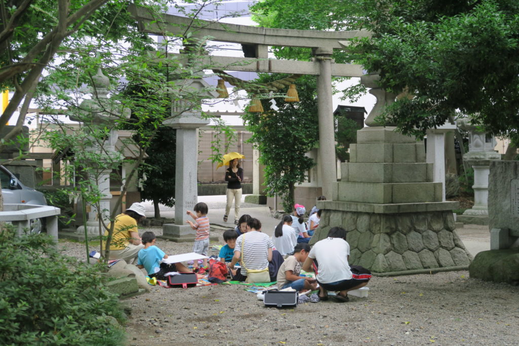 第36回　写生大会　楽しげなご家族皆様