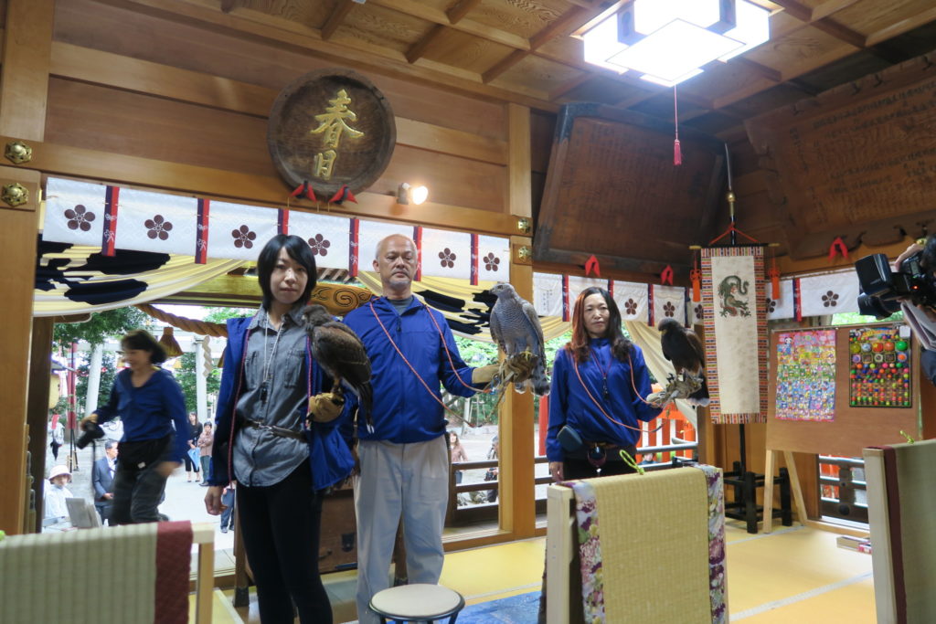 ご祈祷を終えた皆様（アフリカワシミミズクさんは写真の外）