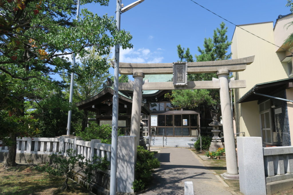 西金沢 八幡神社 境内の様子2