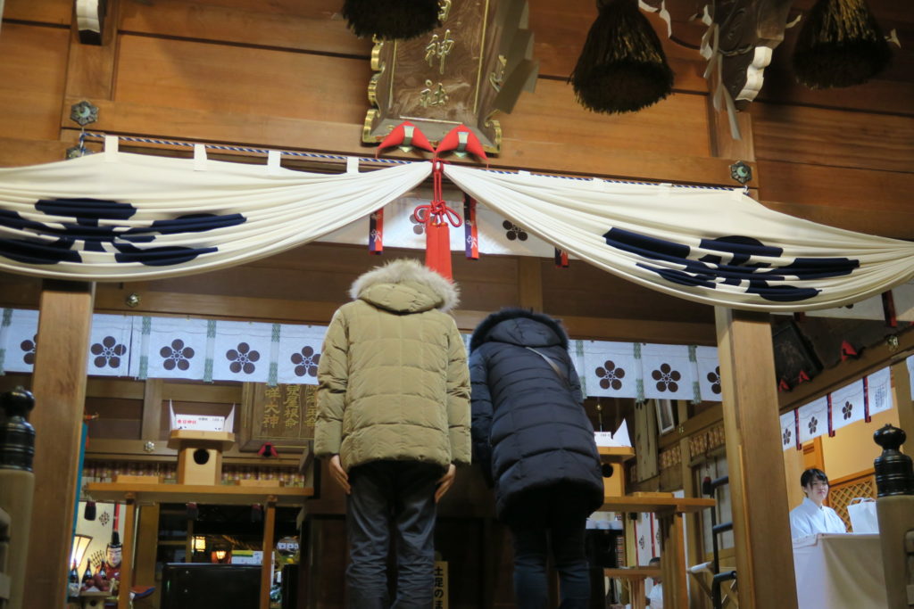 平成三十一年 正月 夜明け前ご参拝の様子
