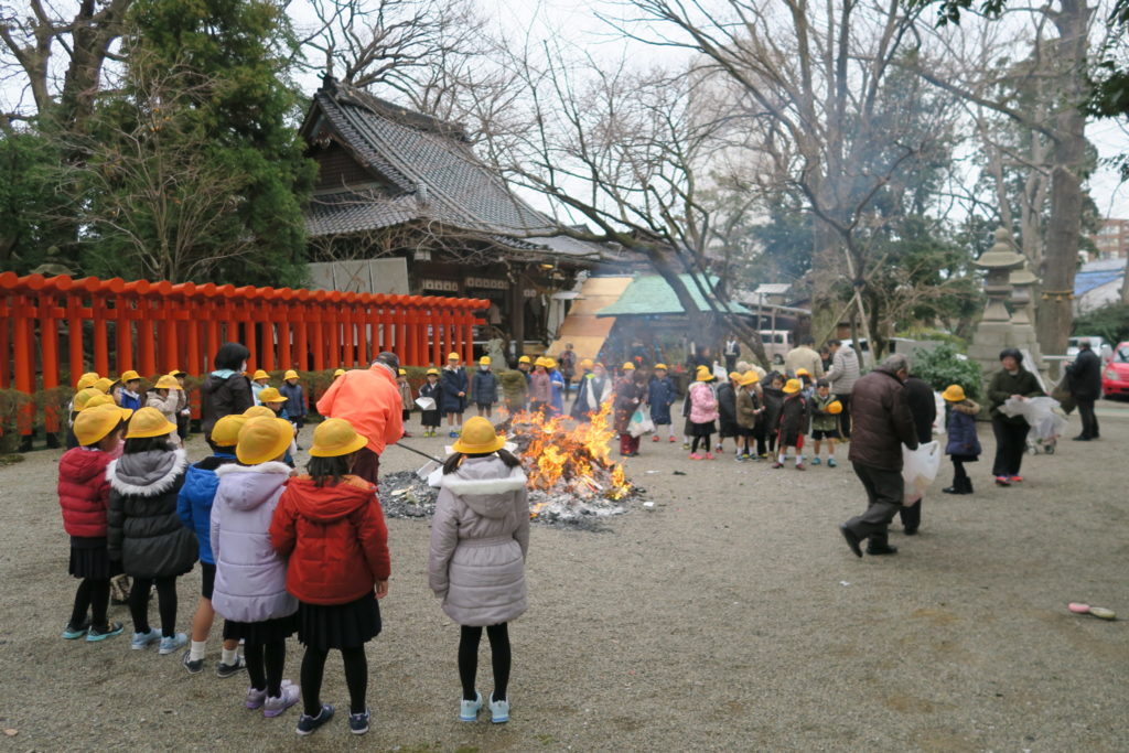 地元小学生の左儀長(平成31年)_3