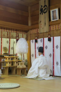 夏越の祓 宮司等による大祓奏上(平成30年6月)