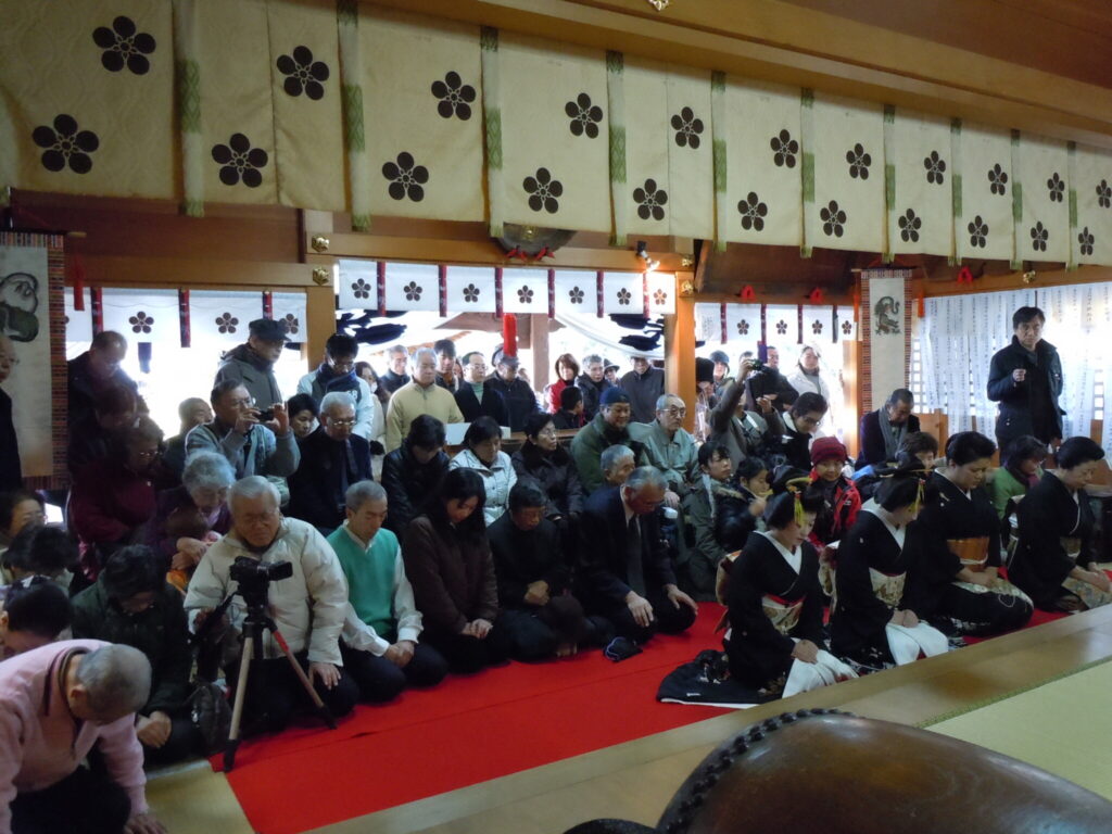 平成23年_舞初め奉納の様子_02