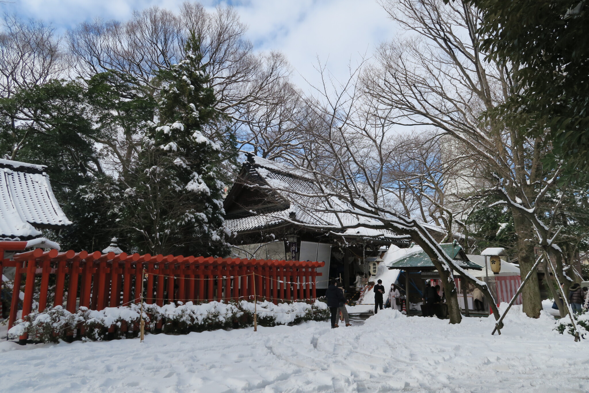 令和3年_正月_境内の様子_雪景色
